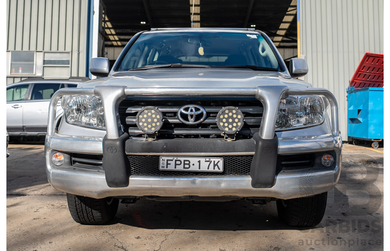 10/2007 Toyota Landcruiser GXL (4x4) VDJ200R 4d Wagon Silver Twin-turbo Diesel 4.5L
