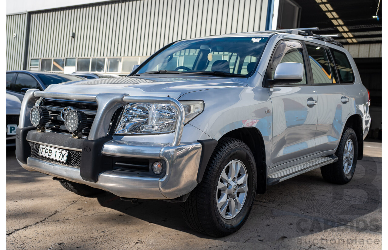 10/2007 Toyota Landcruiser GXL (4x4) VDJ200R 4d Wagon Silver Twin-turbo Diesel 4.5L