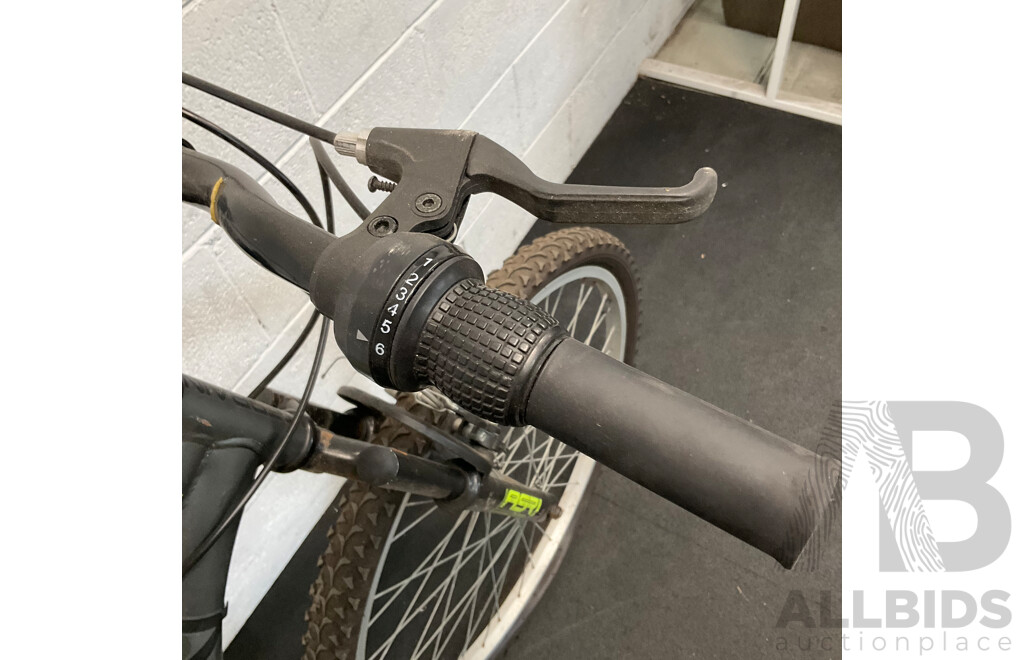 XDS Terrain Dual-Suspension Mountain Bike
