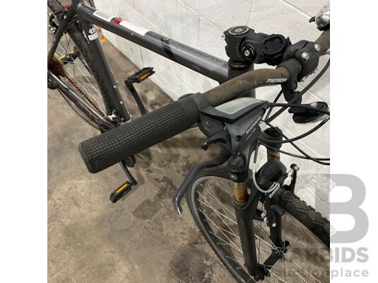 1663790 · Merida Crossway Bike - Size L