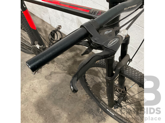 Superbe Size L Bike