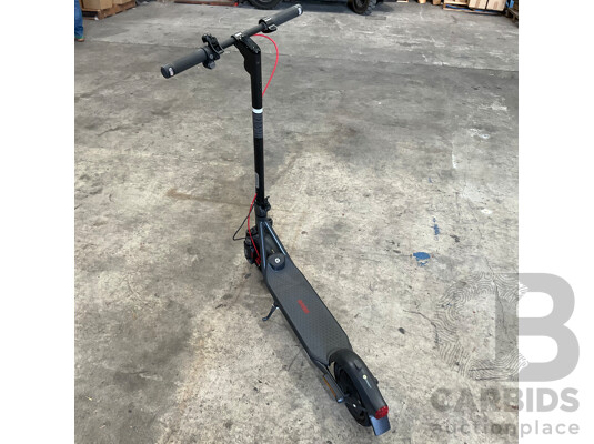 1663786 · Ninebot EKick Scooter F2 Pro II