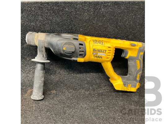 1663996 · DeWALT 18V Brushless Rotary Hammer Drill (DCH033) - Skin Only and DeWALT TSTAK Tool Storage Box with Drill Bits