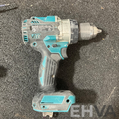 MAKITA 18V Kit, Including Hammer Drill Driver (DHP486), Impact Driver (DTD173), Battery Charger (DC18RC) and 2x 5.0ah Battery - Lot of 5