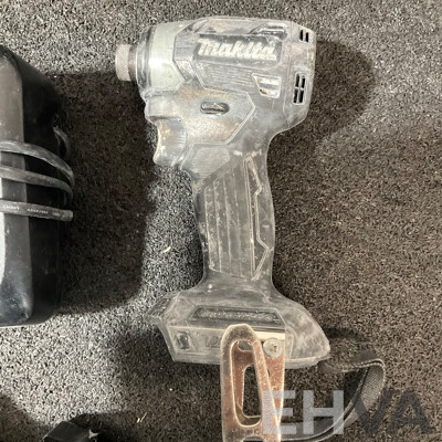 MAKITA 18V Kit, Including Impact Driver (TD173D), Battery Charger (DC18RC) and 2x 5.0ah Battery - Lot of 4