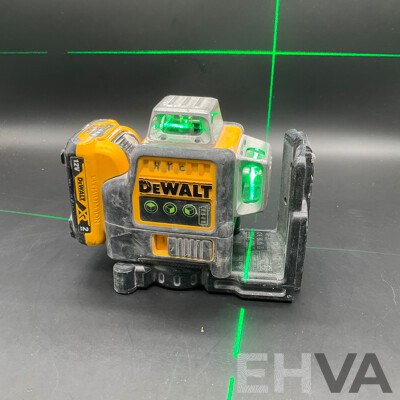 DeWALT 12V XR 3x360 Cross Line Green Laser and 2.0Ah Battery