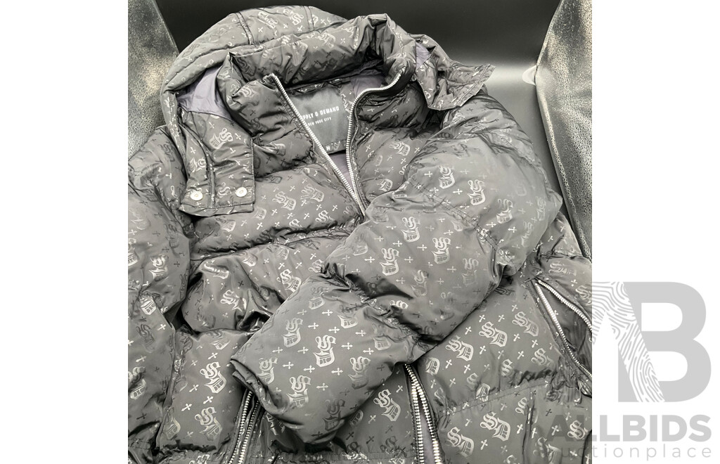 Mantle Padded Jacket - Black (M)  Branded Supply & Demand