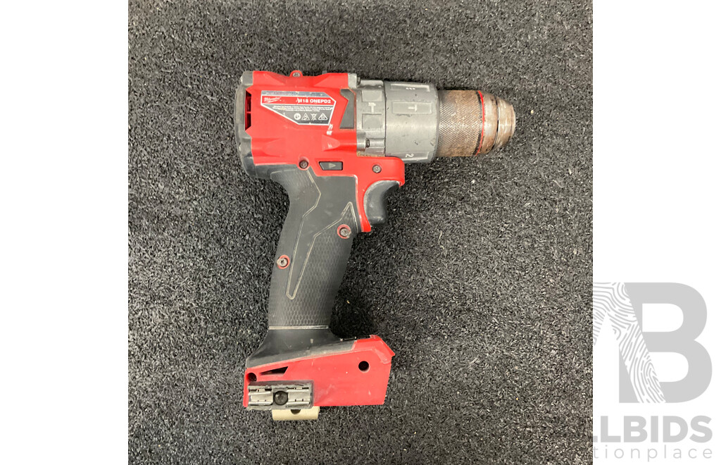 MILWAUKEE Fuel M18 Hammer Drill, Impact Driver and 8.0Ah Battery