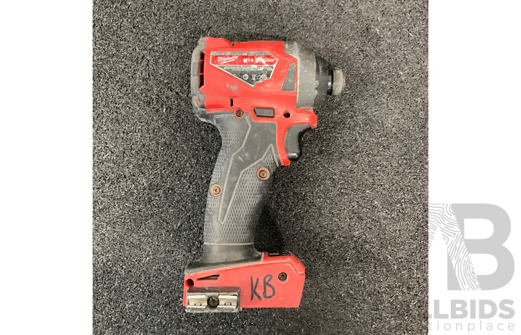 MILWAUKEE Fuel M18 Hammer Drill, Impact Driver and 8.0Ah Battery 