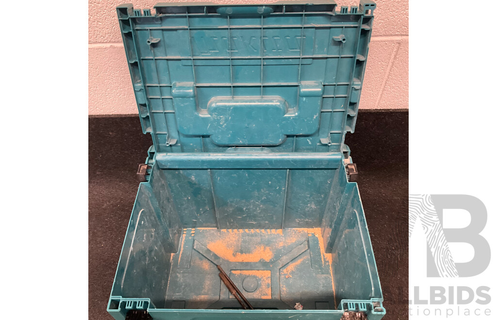 MAKITA 18V Impact Driver (DTD172) with Makpac Connector Carry Case 