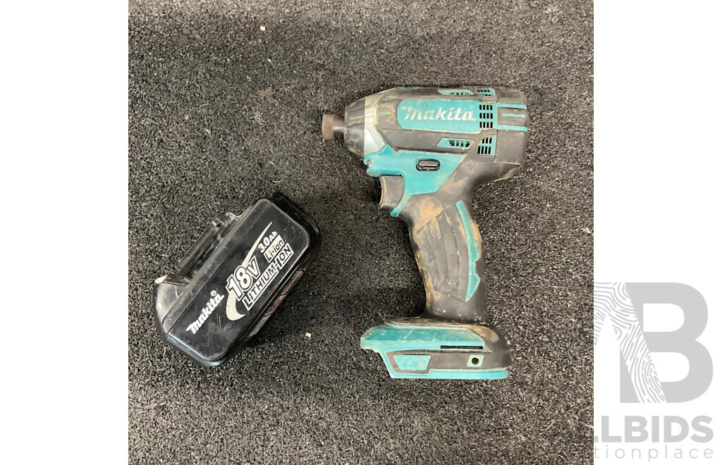 MAKITA 18V Impact Driver (DTD152) with 3.0Ah Battery - Lot of 2