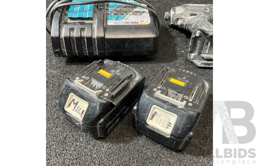 MAKITA 18V Kit, Including Impact Driver (TD173D), Battery Charger (DC18RC) and 2x 5.0ah Battery - Lot of 4