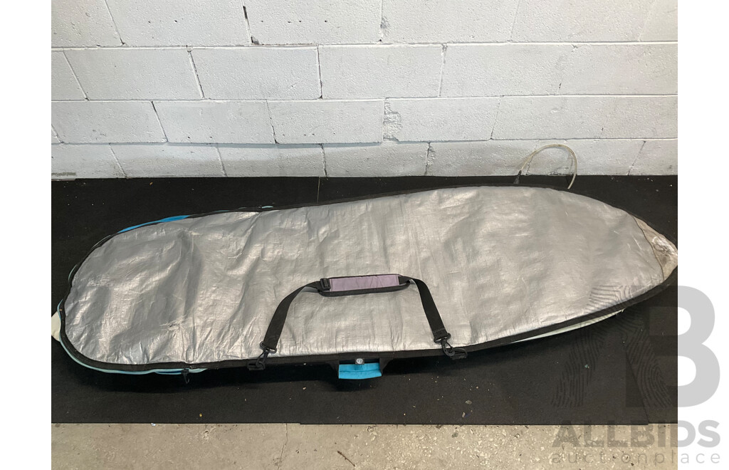HYDRO Surfboard (6'2x20.1/4x2.1/2 33.23L) with 3x FCS Medium Performer Fins  and FK Surf Surfboard Bag (6,3)
