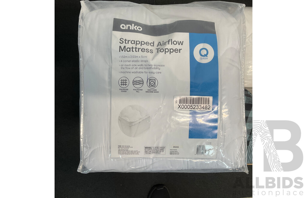 ANKO Queen Mattress Topper, ANKO King Quilt and Quilt Cover - Lot of 3