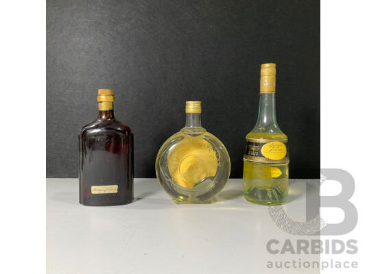 1663573 · Three Bottles of Spirts