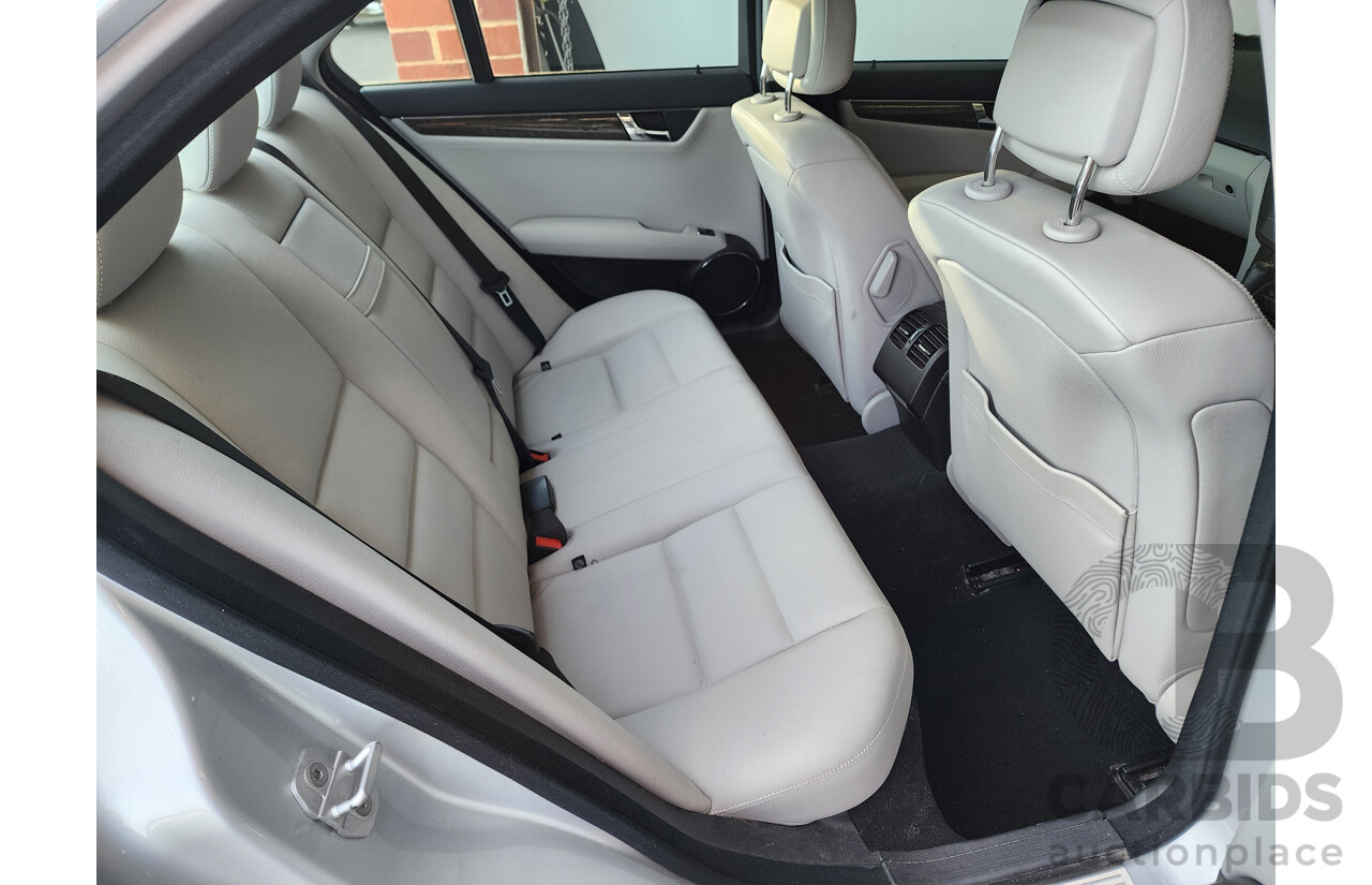 09/2009 Mercedes-Benz C220 CDI W204 4d Sedan Silver 2.1L