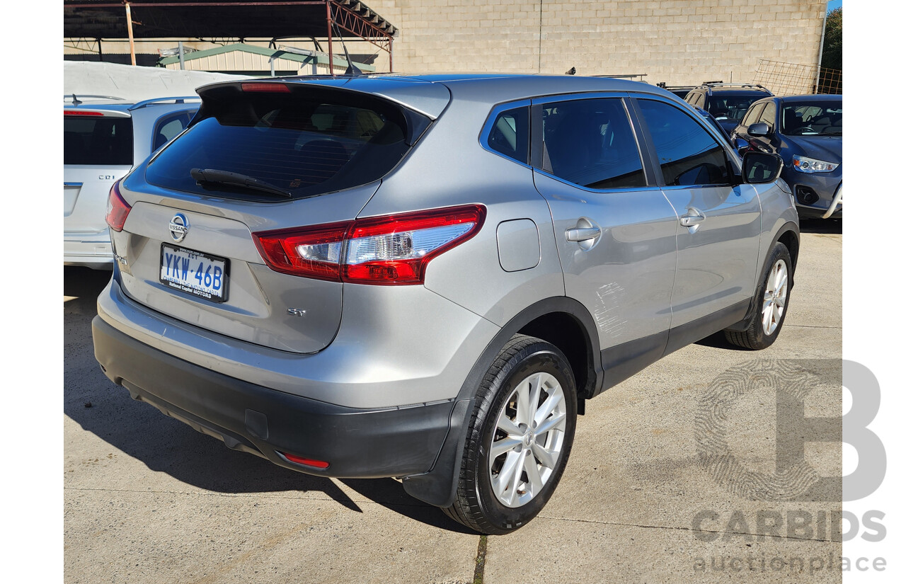 02/2015 Nissan Qashqai ST (4x2) J11 4d Wagon Silver 2.0L