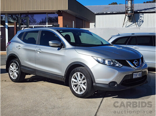 02/2015 Nissan Qashqai ST (4x2) J11 4d Wagon Silver 2.0L