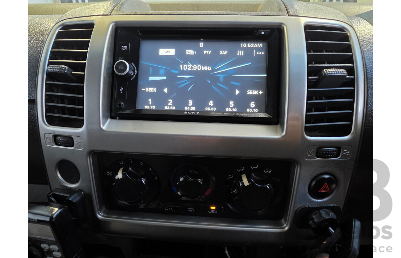 12/2009 Nissan Navara ST (4x4) D40 Dual Cab P/Up Black Turbo Diesel 2.5L