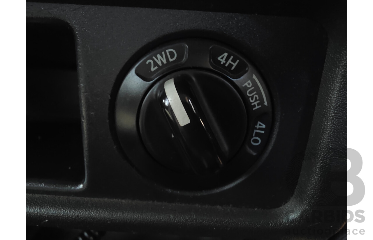 12/2009 Nissan Navara ST (4x4) D40 Dual Cab P/Up Black Turbo Diesel 2.5L