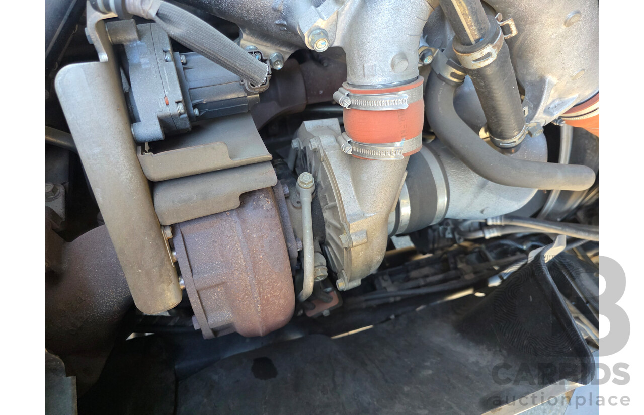 6/2011 Isuzu FXR 350 Sitec Series III 1000 4x2 Pantech 2d Truck Turbo Diesel 9.8L