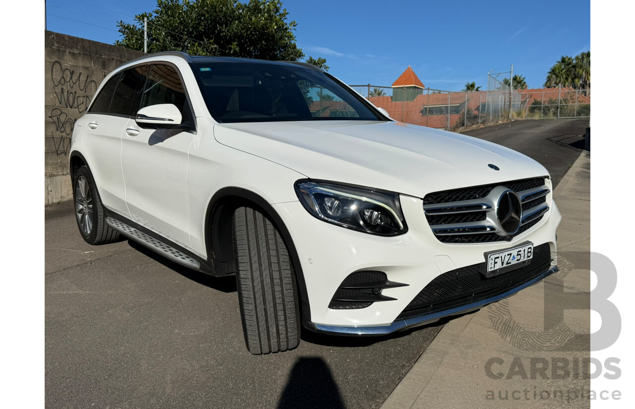 07/2019 Mercedes-Benz Glc 300 4MATIC AWD X253 MY20 4D Wagon White 2.0L