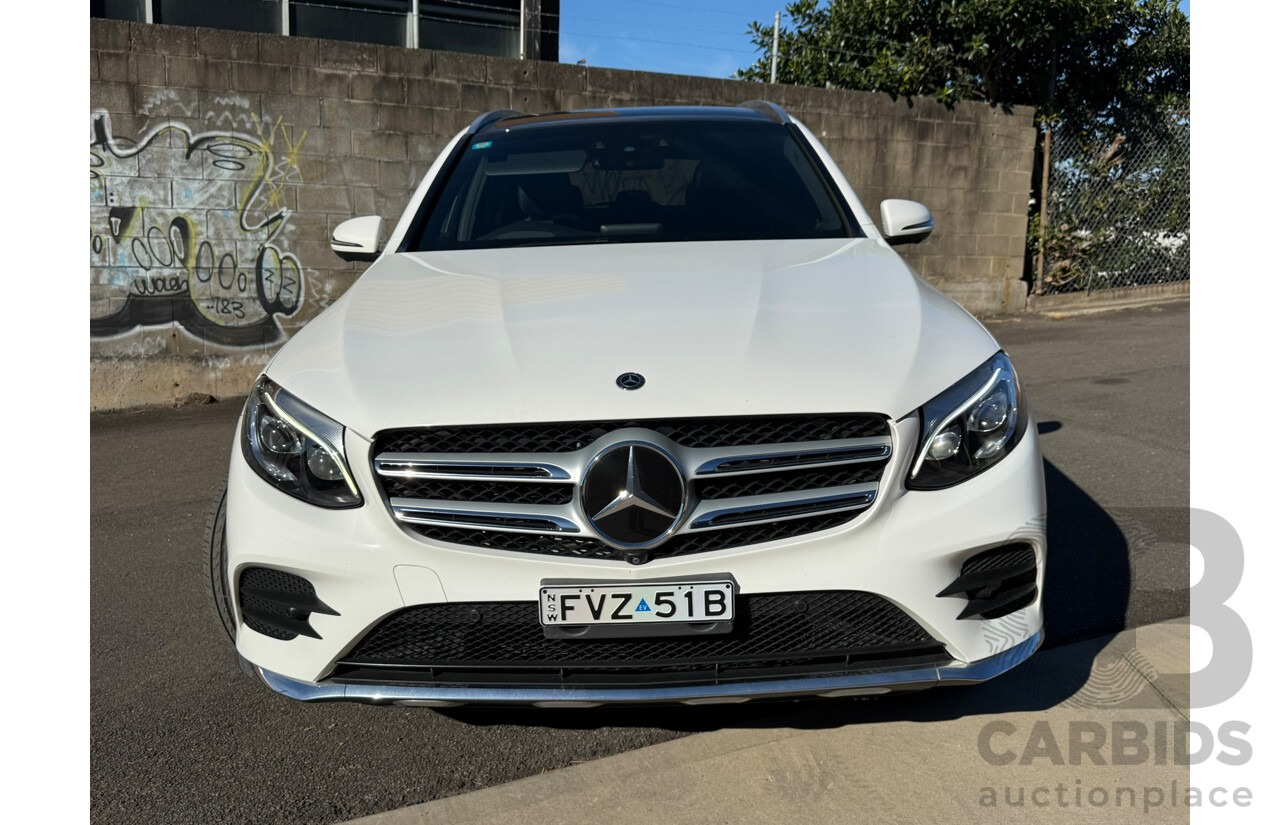 07/2019 Mercedes-Benz Glc 300 4MATIC AWD X253 MY20 4D Wagon White 2.0L