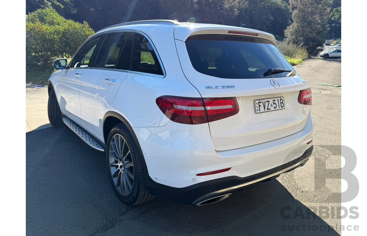 07/2019 Mercedes-Benz Glc 300 4MATIC AWD X253 MY20 4D Wagon White 2.0L
