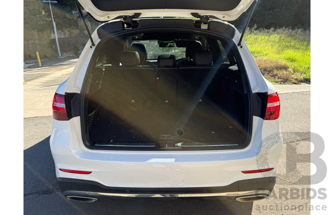 07/2019 Mercedes-Benz Glc 300 4MATIC AWD X253 MY20 4D Wagon White 2.0L