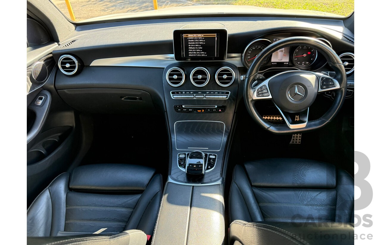 07/2019 Mercedes-Benz Glc 300 4MATIC AWD X253 MY20 4D Wagon White 2.0L