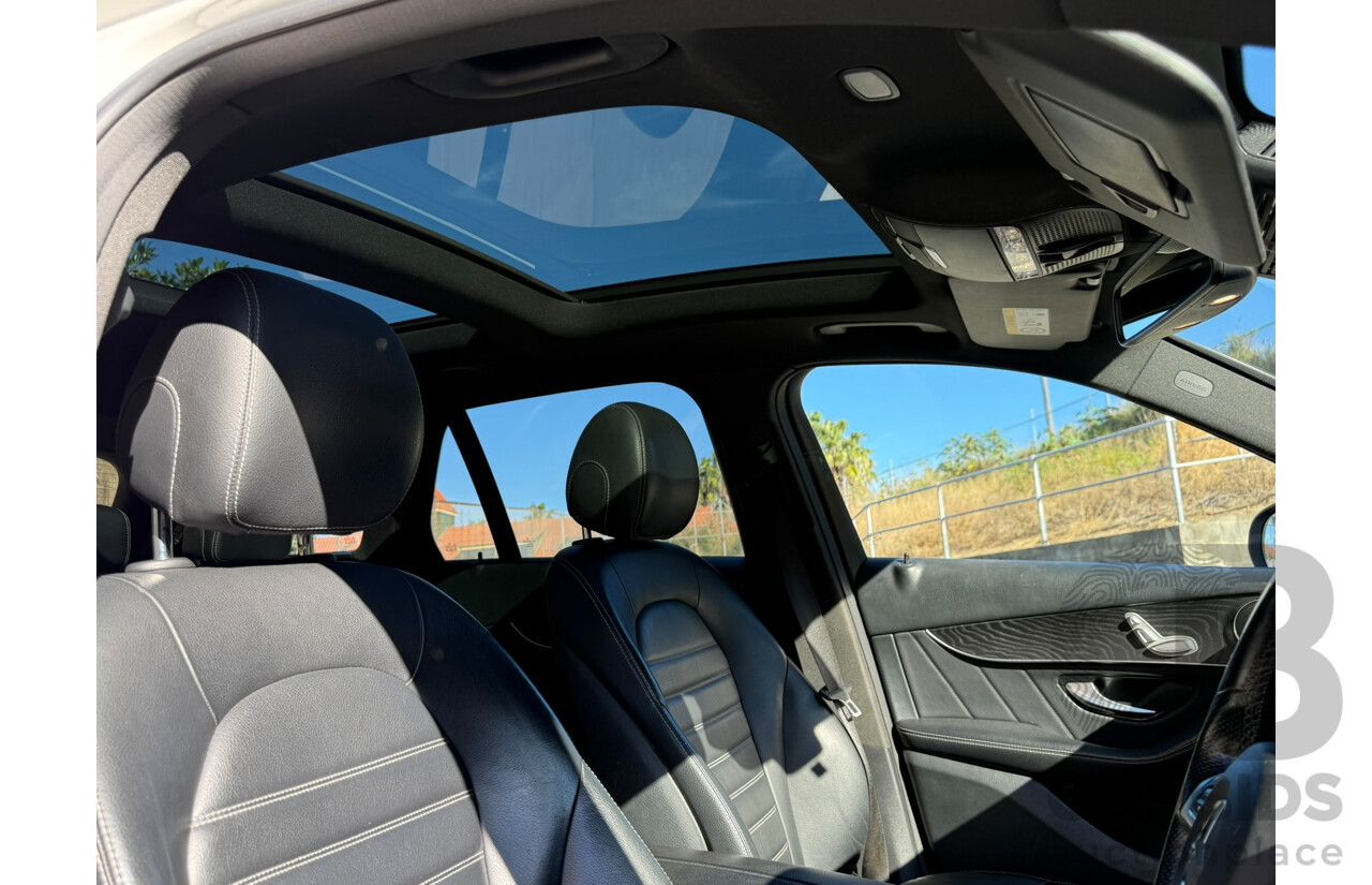 07/2019 Mercedes-Benz Glc 300 4MATIC AWD X253 MY20 4D Wagon White 2.0L