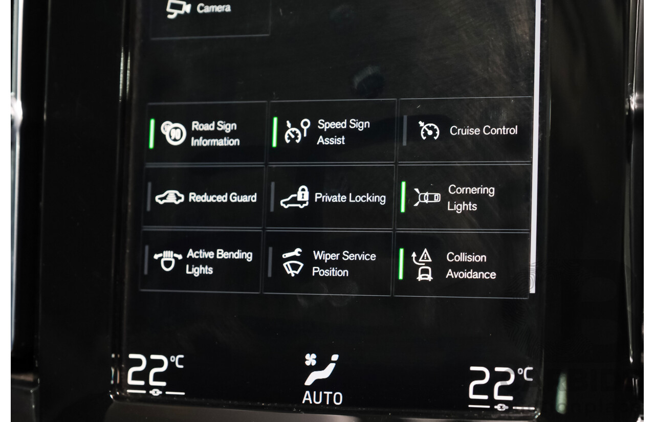 06/2021 Volvo XC40 T4 Inscription (AWD) 536 MY21 4d Wagon Black Turbo Diesel 2.0L