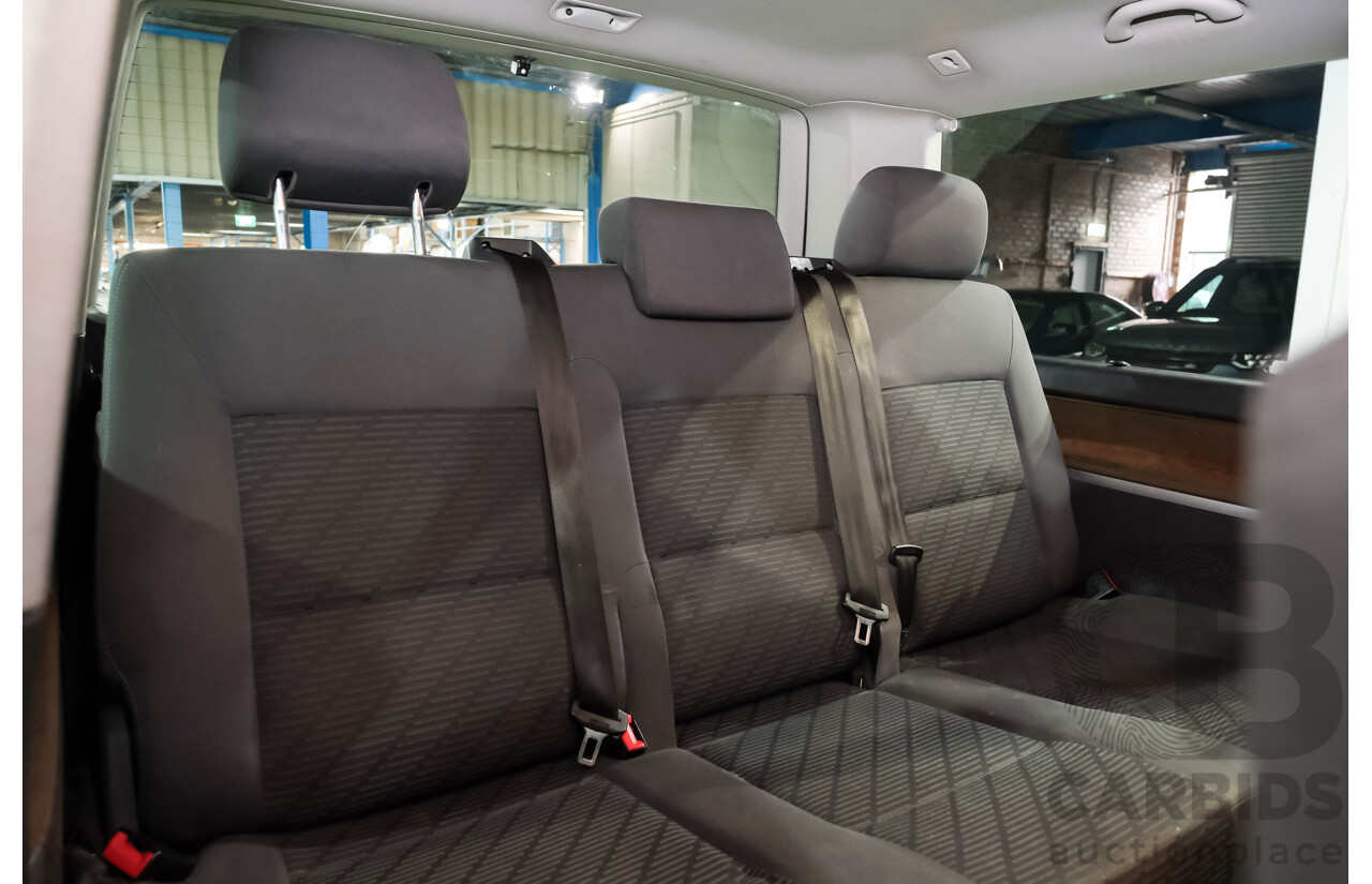 11/2013 Volkswagen Multivan Comfortline TDI340 T5 MY13 4D Wagon Reflex Silver Metallic Turbo Diesel 2.0L