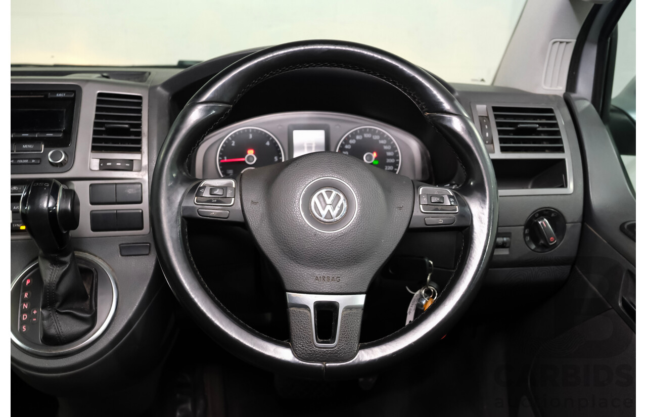 11/2013 Volkswagen Multivan Comfortline TDI340 T5 MY13 4D Wagon Reflex Silver Metallic Turbo Diesel 2.0L