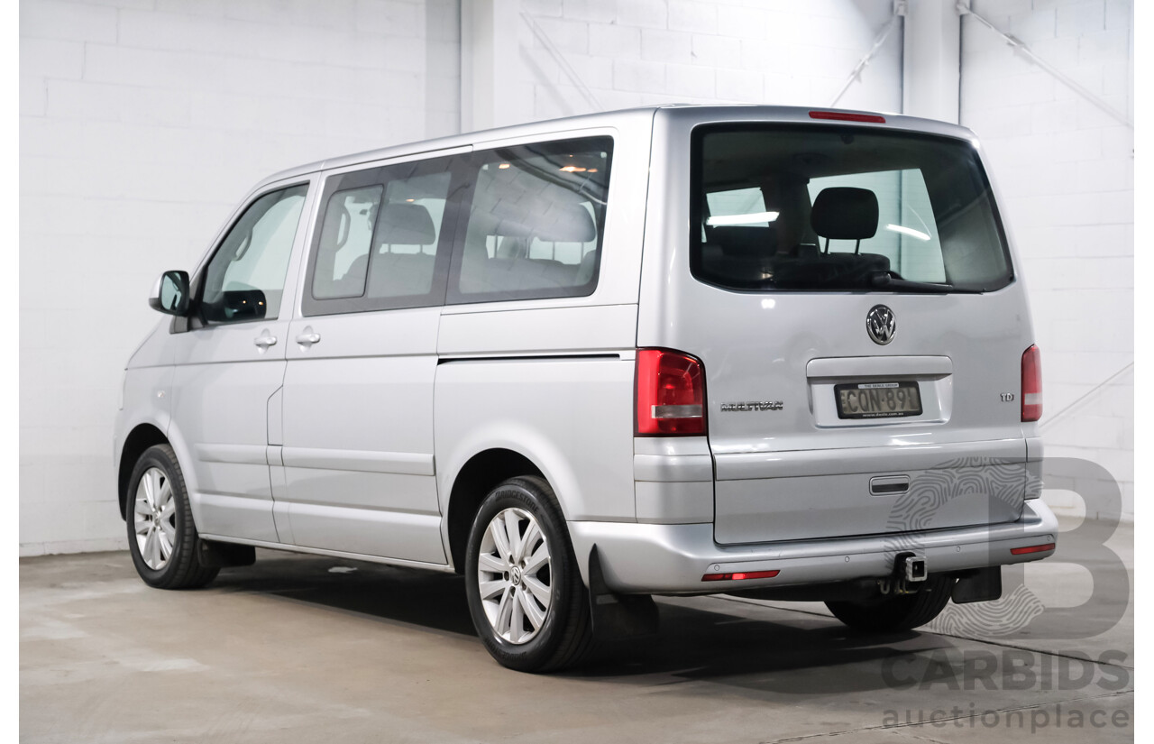11/2013 Volkswagen Multivan Comfortline TDI340 T5 MY13 4D Wagon Reflex Silver Metallic Turbo Diesel 2.0L