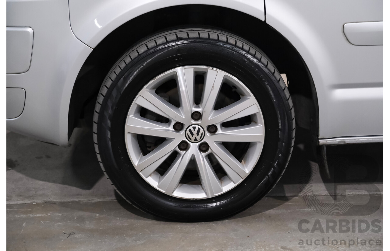 11/2013 Volkswagen Multivan Comfortline TDI340 T5 MY13 4D Wagon Reflex Silver Metallic Turbo Diesel 2.0L