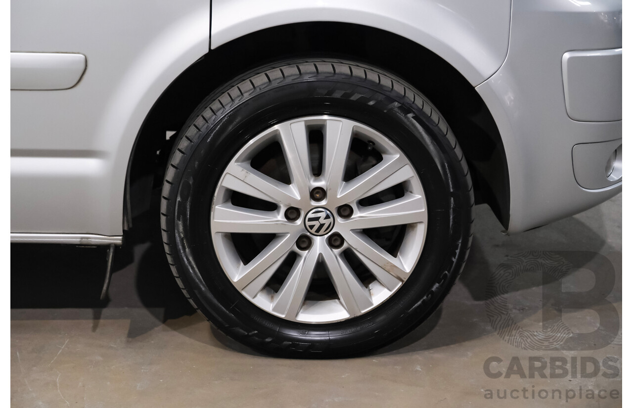 11/2013 Volkswagen Multivan Comfortline TDI340 T5 MY13 4D Wagon Reflex Silver Metallic Turbo Diesel 2.0L