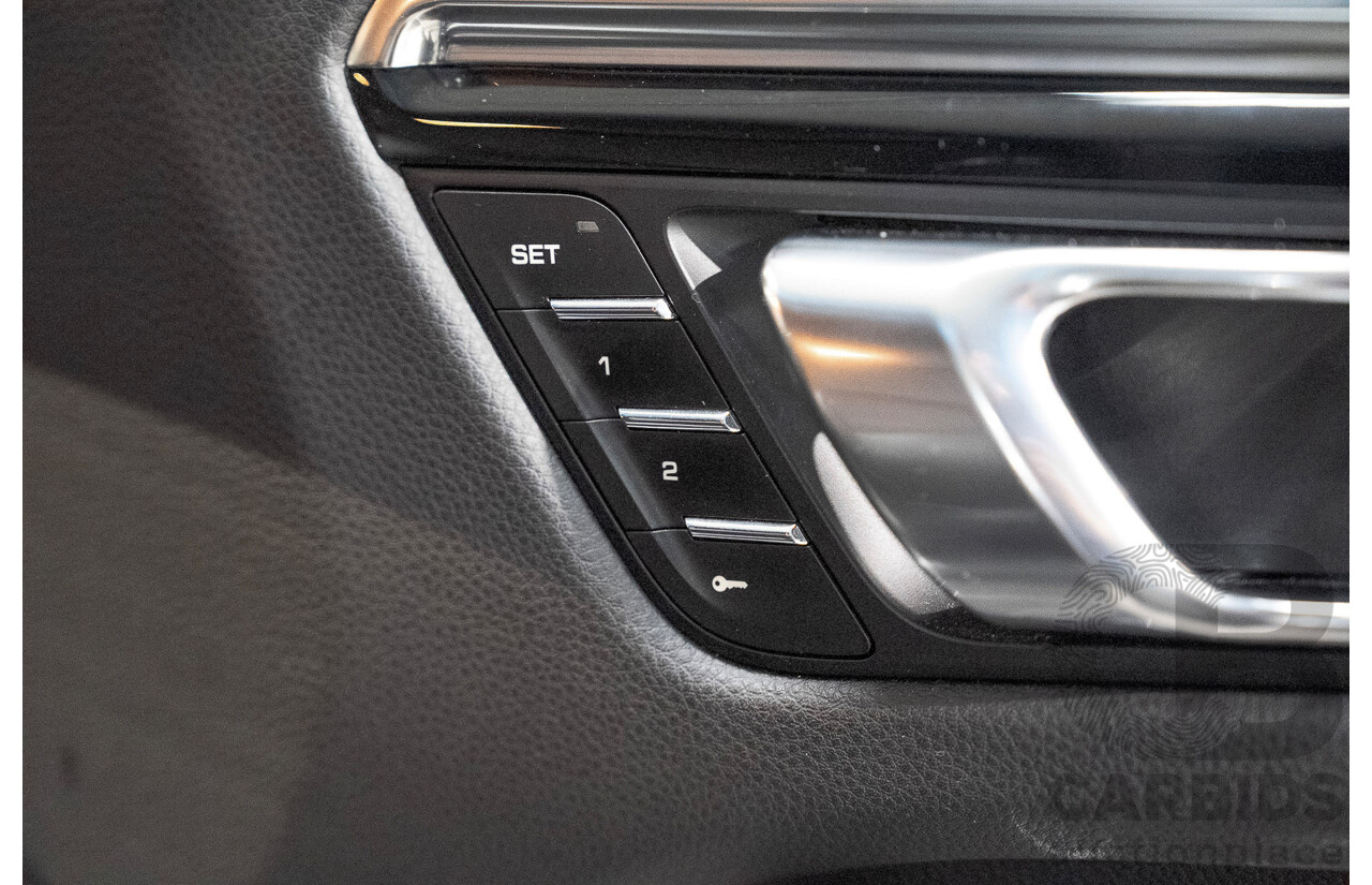 08/2014 Porsche Macan S (AWD) 4d Wagon Black Twin turbo V6 3.0L