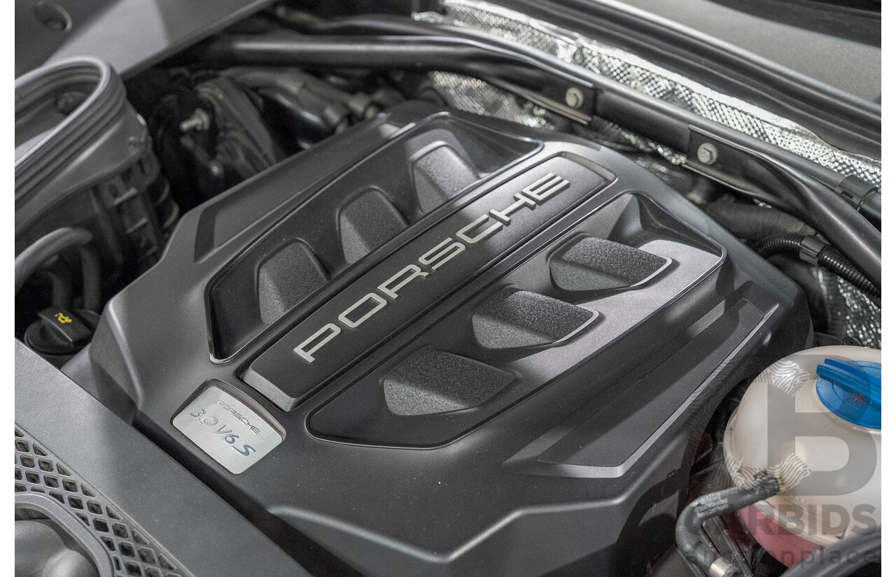 08/2014 Porsche Macan S (AWD) 4d Wagon Black Twin turbo V6 3.0L