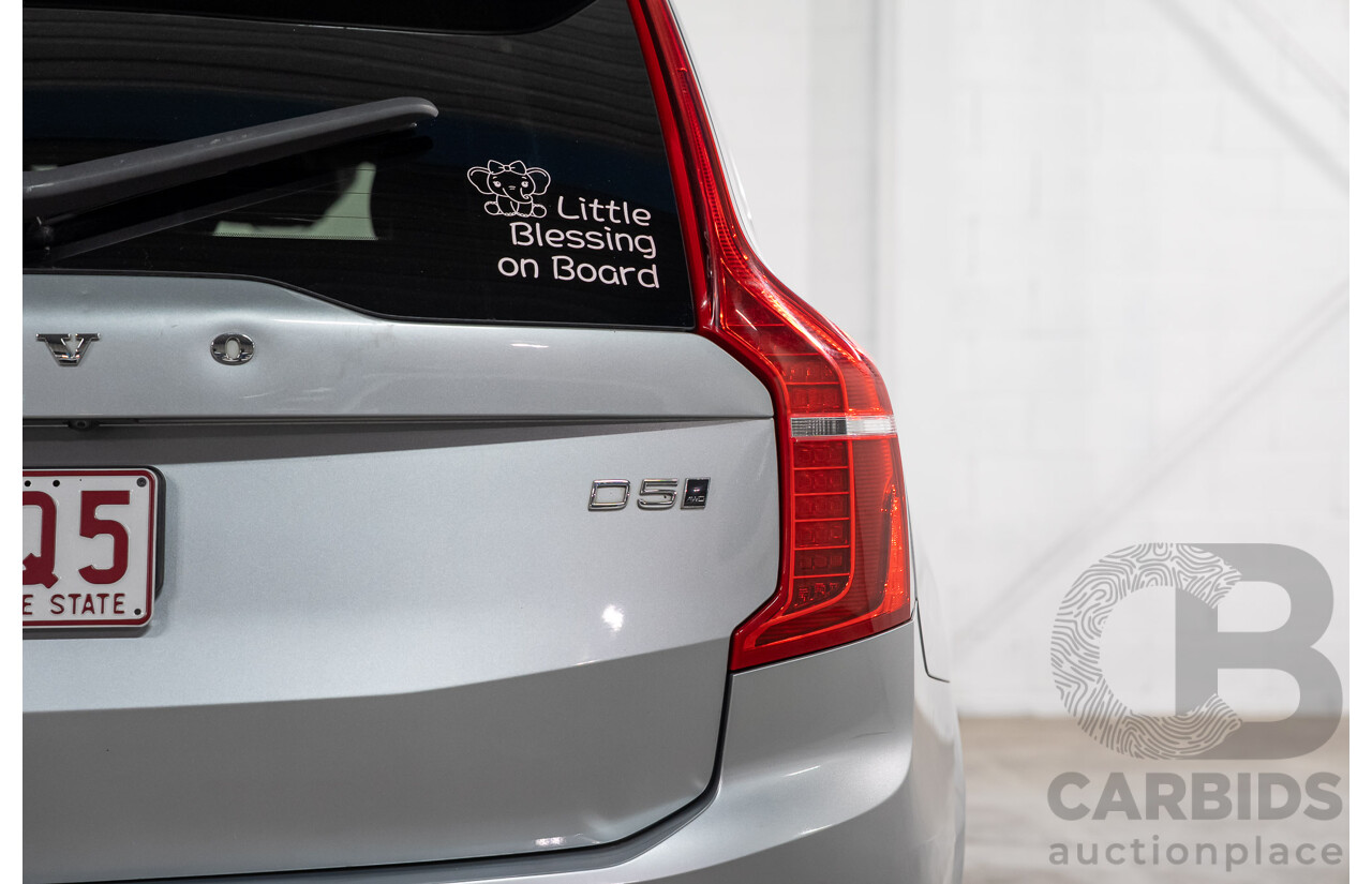 11/2016 Volvo XC90 D5 Momentum (AWD) 256 MY17 4d Wagon Brilliant Silver Turbo Diesel 2.0L