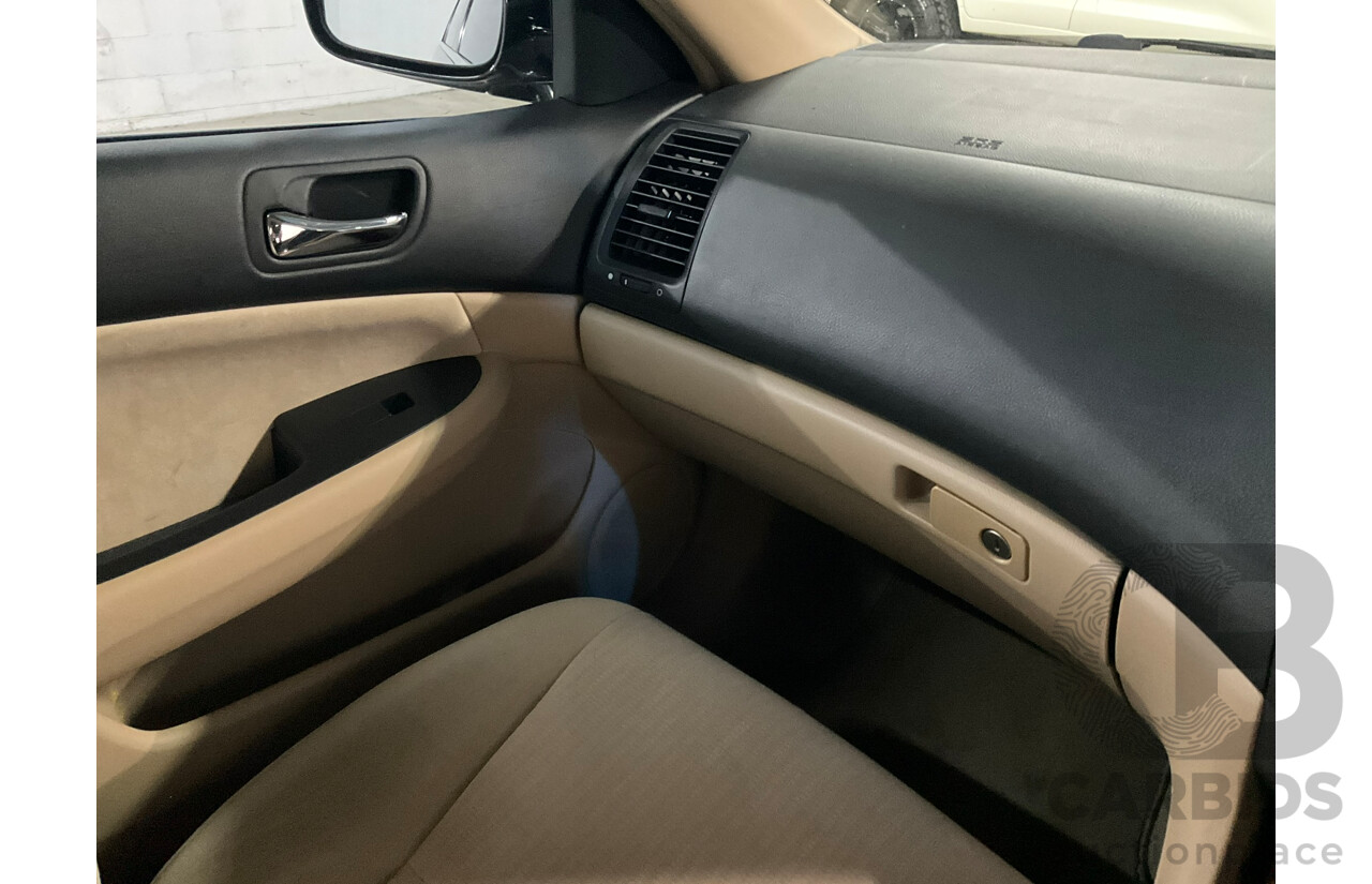 12/2005 Honda Accord VTi 40 4d Sedan Black 2.4L