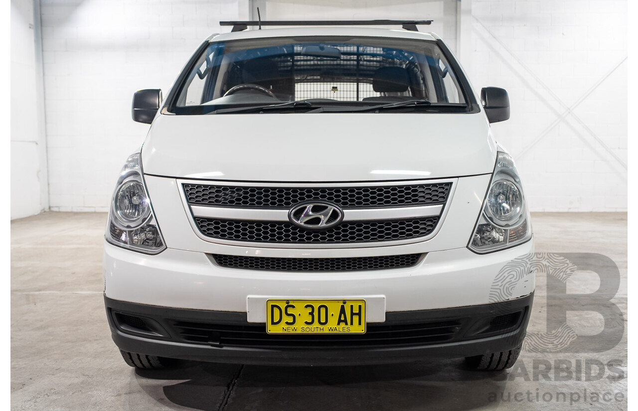 07/2013 Hyundai iLoad TQ MY13 4d Van Creamy White Turbo Diesel 2.5L