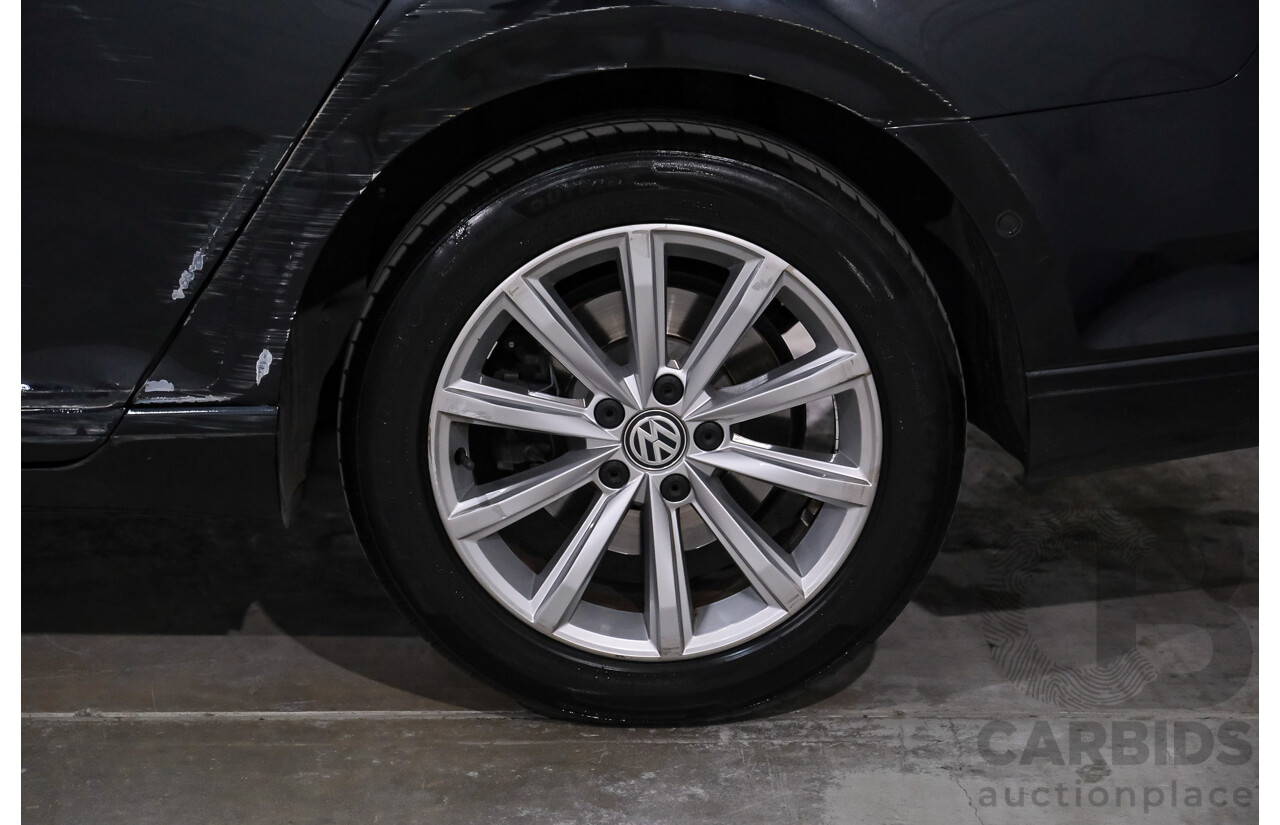 01/2016 Volkswagen Passat 132 TSI Comfortline 3C MY16 4D Sedan Deep Black Turbo 1.8L