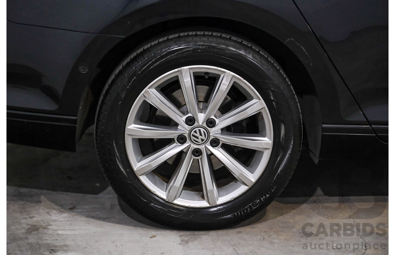 01/2016 Volkswagen Passat 132 TSI Comfortline 3C MY16 4D Sedan Deep Black Turbo 1.8L