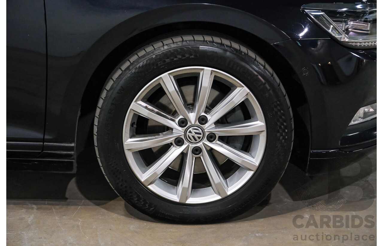01/2016 Volkswagen Passat 132 TSI Comfortline 3C MY16 4D Sedan Deep Black Turbo 1.8L