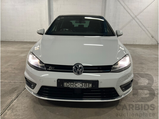 07/2016 Volkswagen Golf 110 TSI Highline AU MY16 5d Hatchback White Turbo Diesel 1.4L