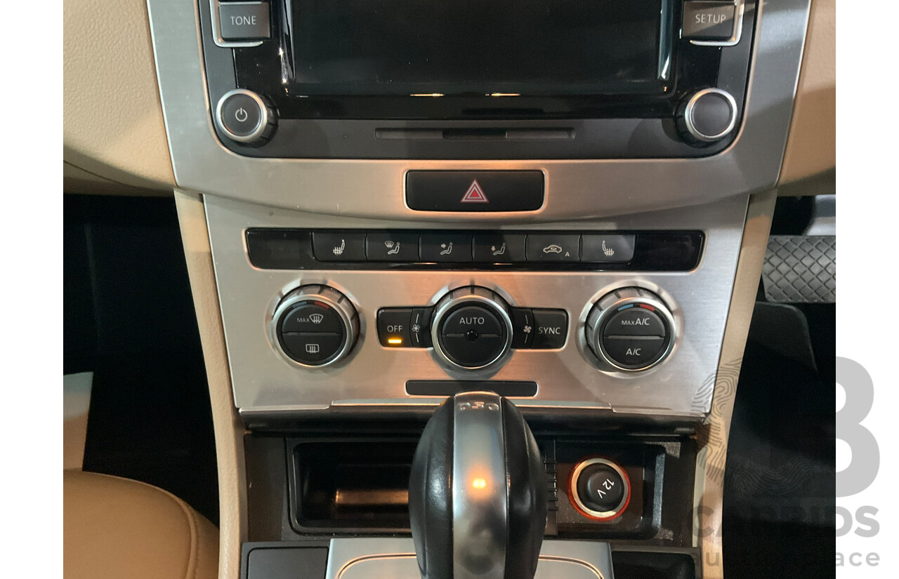 07/2014 Volkswagen Passat 130 TDI Highline 3C MY14.5 4d Sedan White Turbo Diesel 2.0L