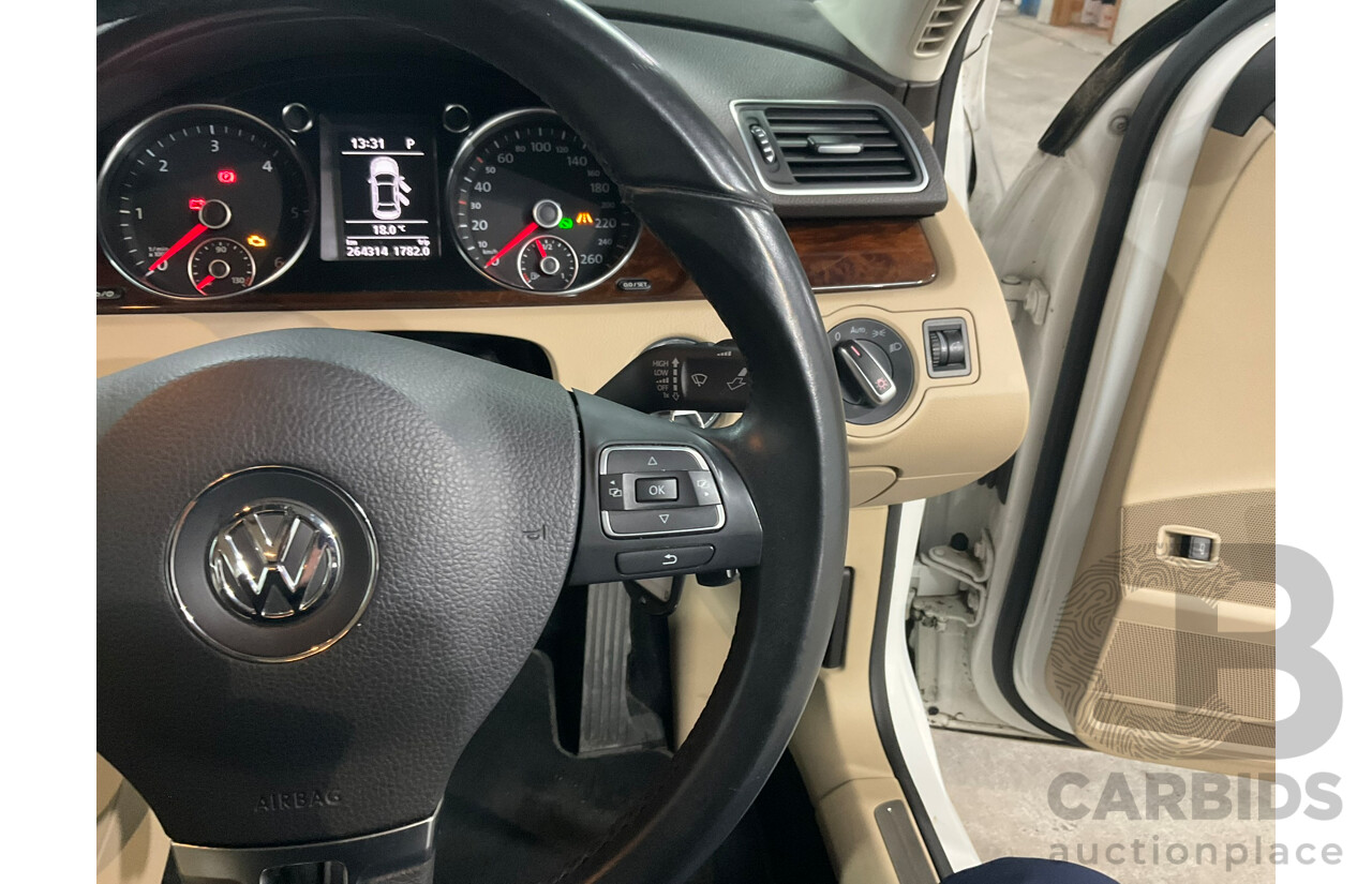 07/2014 Volkswagen Passat 130 TDI Highline 3C MY14.5 4d Sedan White Turbo Diesel 2.0L