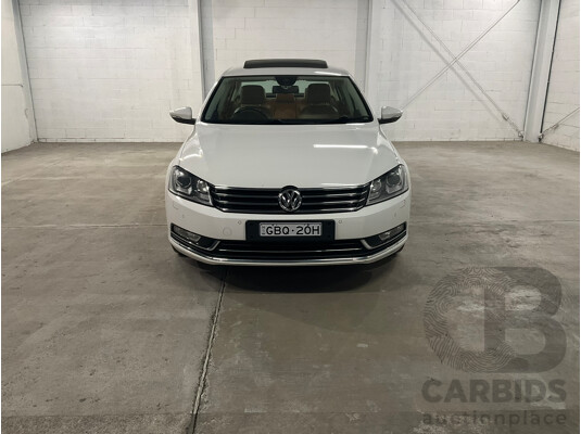 1663458 · 07/2014 Volkswagen Passat 130 TDI Highline 3C MY14.5 4d Sedan White Turbo Diesel 2.0L