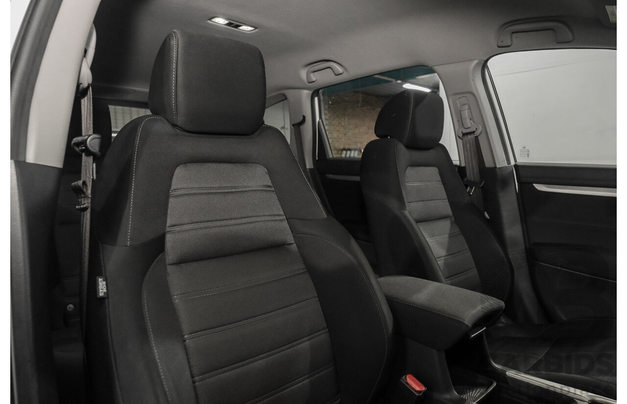 01/2018 Honda Cr-V VTi-S MY18 4d Wagon White 1.5L